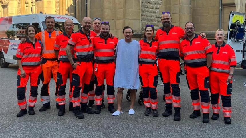 Rafaelillo, tras abandonar el Hospital Universitario de Pamplona