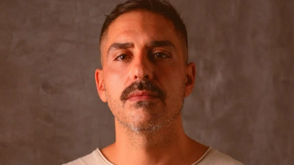 El artista Bruno Díaz, cartelista para la Semana Santa de Jerez 2026