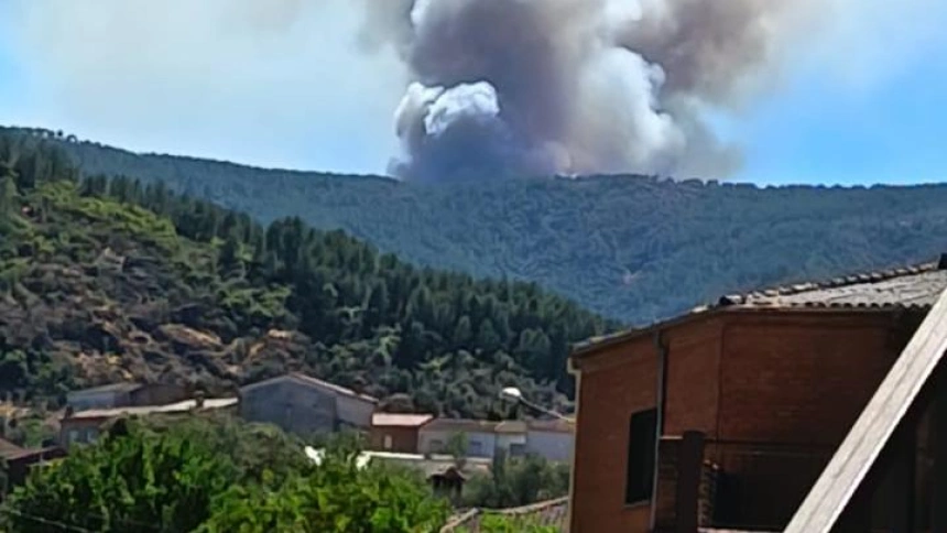 Incendio forestal en Las Hurdes (Cáceres) — Nivel 2 activado
