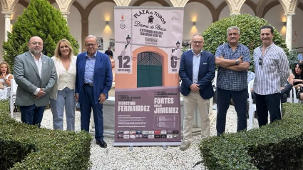 Presentación de la corrida de toros mixta de Baza (Granada)