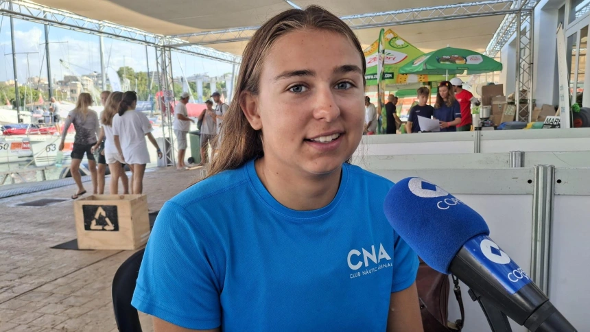 Marta Cardona, en el set de Cope