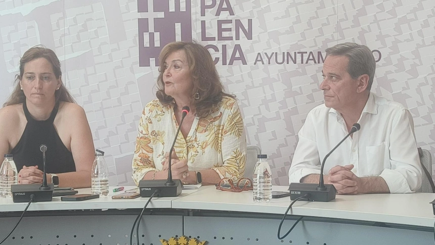 Comparecencia de Sonia Lalanda en el Ayuntamiento de la capital de Palencia