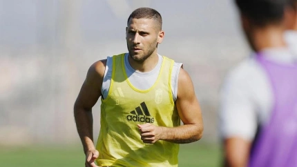 Show Weissman, durante un entrenamiento con el Granada