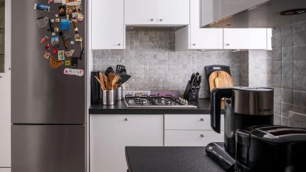 Cocina de un piso con electrodomésticos