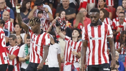 Nico Williams celebra su gol en el Athletic - Sevilla