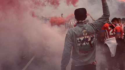 Aficionado del Sporting en un recibimiento al equipo