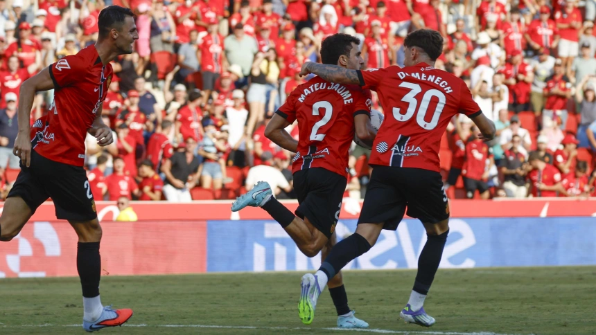 Los jugadores del Mallorca celebran el gol de Mateu Morey en el empate ante el Celta