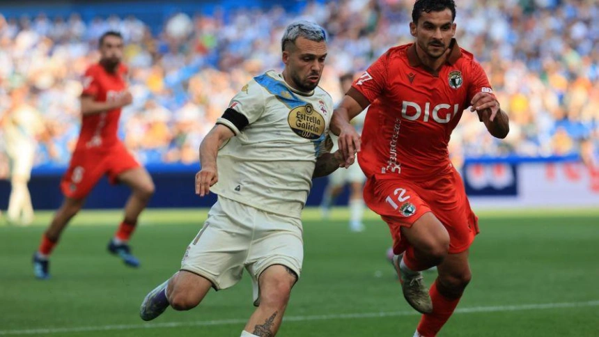 Imagen del duelo entre el Deportivo de La Coruña y el Burgos