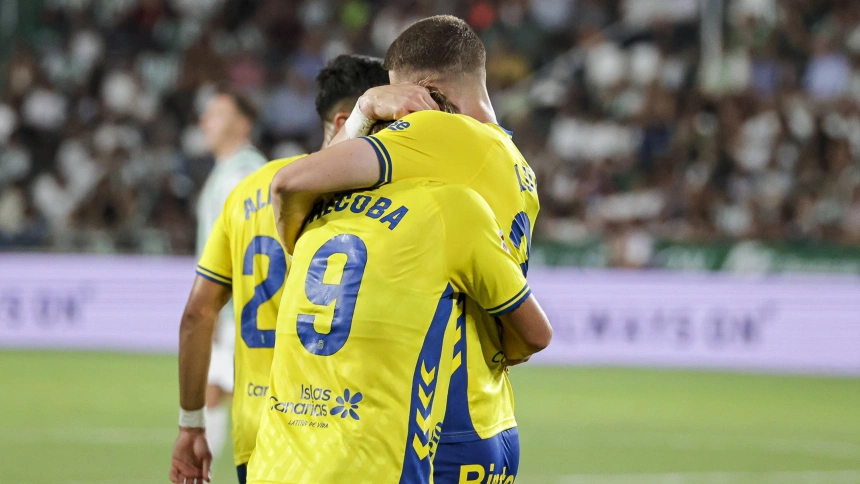 Los jugadores de Las Palmas celebran un gol contra el Córdoba