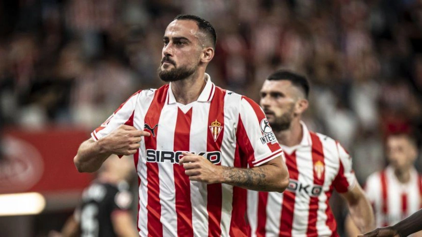 Lucas Perrin celebra el gol ante la Cultural Leonesa