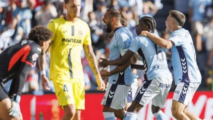 Los jugadores del Celta celebran el gol de Borja Iglesias ante el Villarreal