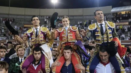Pablo Aguado, Olga Casado y Manzanares, a hombros en La Tercera de Sanse