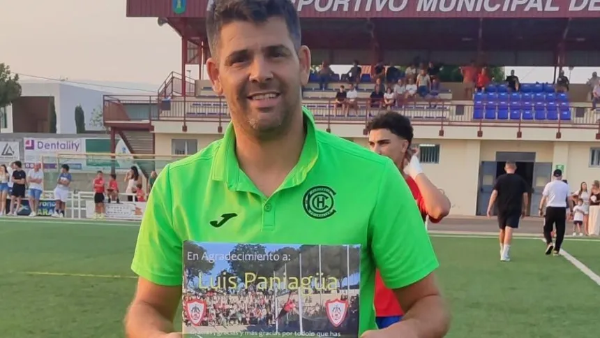 El CF Jaraíz homenajea a Luis Paniagua González