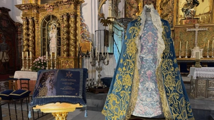 Imagen del nuevo manto de camarín de la Santísima Virgen de los Dolores, un proyecto impulsado por la Asociación de la Virgen y que fue presentado la pasada Semana Santa.