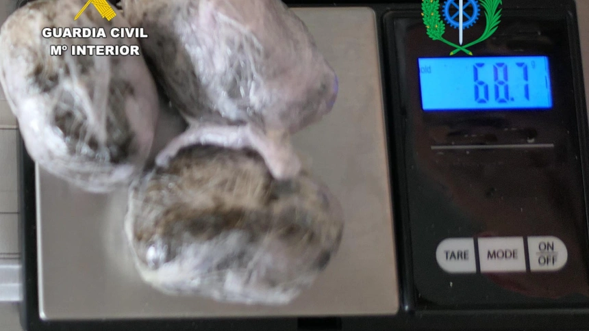 Dos detenidos por intentar introducir droga en el Centro Penitenciario de Mansilla de las Mulas (León)