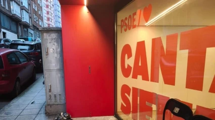 25/04/2025 Artefactos caseros explosionados en la sede del PSOE de CantabriaSOCIEDAD ESPAÑA EUROPA CANTABRIAPSOE CANTABRIA