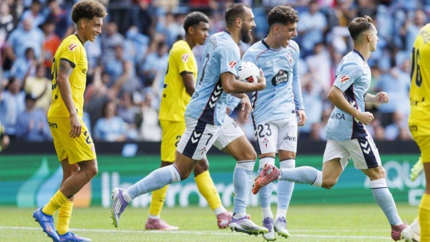 Borja Iglesias celebra el gol del Celta frente al Girona