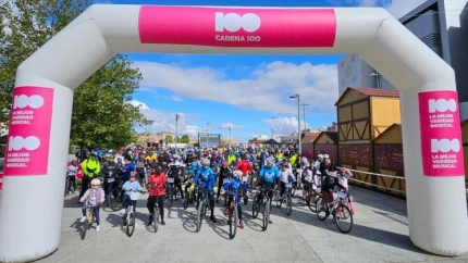 Jaén celebra el V Día de la Bicicleta de CADENA 100: 5 años, 5 km y diversión asegurada