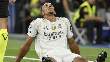 El lateral del Real Madrid se lesionó en los primeros minutos del partido ante el Olympique de Marsella.