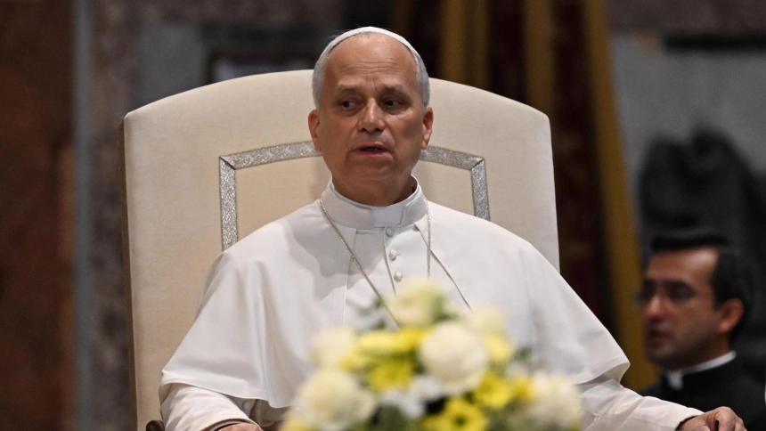 Rome (Italy), 19/09/2025.- Pope Leo XIV presides over the opening of the new pastoral year of the Diocese of Rome with the diocesan assembly and leads the Liturgy of the Word, in the Archbasilica of Saint John Lateran in Rome, Italy, 19 September 2025. (Papa, Italia, Roma) EFE/EPA/MAURIZIO BRAMBATTI