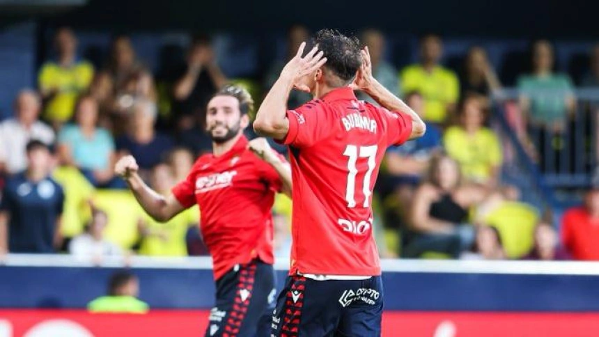 Budimir celebra su gol durante el Villarreal-Osasuna