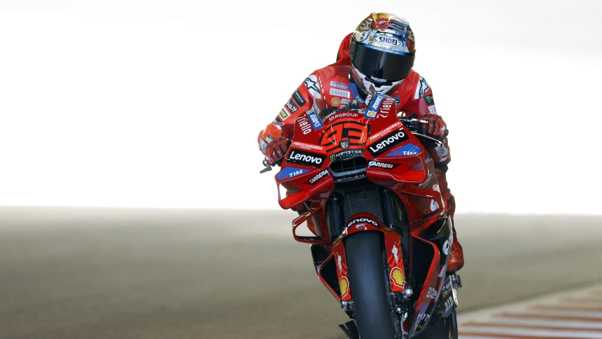 Marc Marquez va camino del título en Japón.