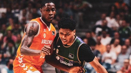 Unicaja cae ante el Valencia en casa y dice adiós a la final de la Supercopa (87-93)
