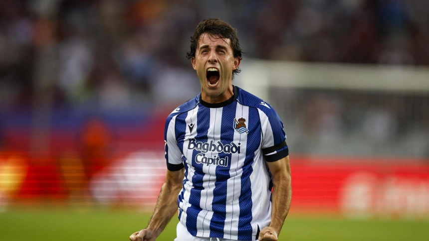 Odriozola celebra el 0-1 de la Real Sociedad contra el Barcelona