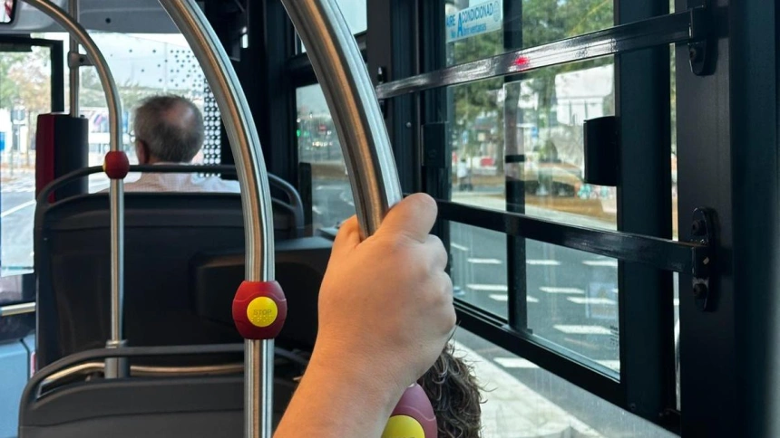 Escucha aquí a Aurora, vecina de Sevilla Este en su primer viaje en tranvibús
