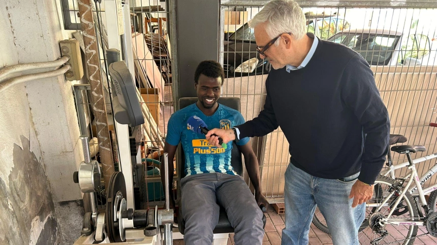 Fernando de Haro, con los migrantes