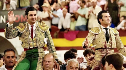Morante y José Garrido, a hombros en Zafra (Badajoz)