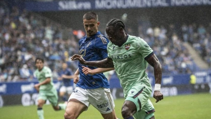 Etta Eyong y Leander Dendoncker