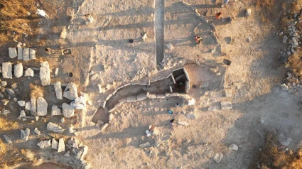 Cómo llegó ámbar puro de Sicilia y marfil de África a Teba (Málaga) hace 5.000 años: La incógnita que tratan de aclarar los arqueólogos