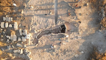 Cómo llegó ámbar puro de Sicilia y marfil de África a Teba (Málaga) hace 5.000 años: La incógnita que tratan de aclarar los arqueólogos