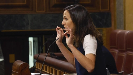 La diputada de Podemos Ione Belarra interviene en el pleno del Congreso de los Diputados