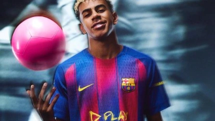 Ed Sheeran camiseta logo Barcelona publicidad