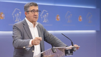 El portavoz del PSOE en el Congreso, Patxi López, arremete contra el magistrado del Supremo, Leopoldo Puente