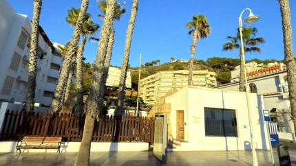 El Ayuntamiento de Almuñécar propone viviendas para jóvenes en primera línea de playa de La Herradura