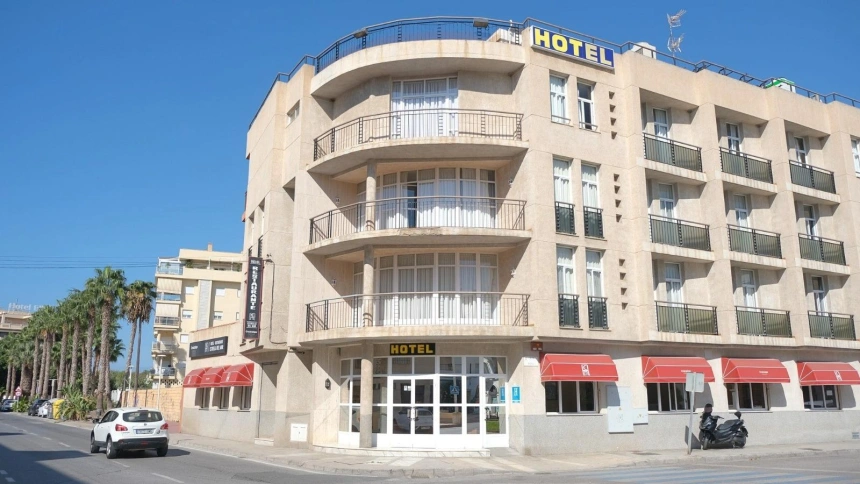 La Cámara de Comercio de Motril presenta el Hotel Estrella del Mar, un referente en la Costa Tropical desde 1975