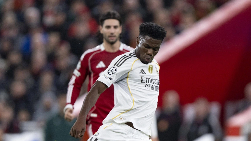 Aurélien Tchouaméni durante el Liverpool - Real Madrid