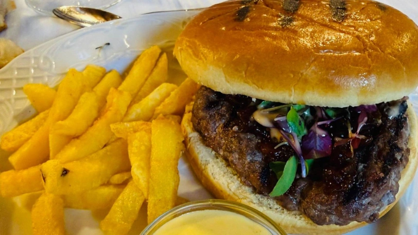 Hamburguesa de corzo en el restaurante La Matita