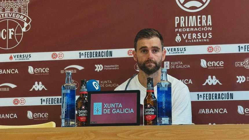 Álex González en rueda de prensa tras su récord de partidos