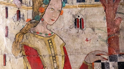 Imagen de una mujer en la Alhambra de Granada