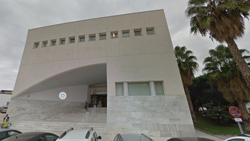 Ingresa en prisión el dueño de la finca donde apareció muerta una mujer que habitaba en una caravana