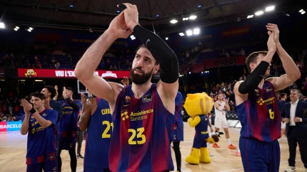 November 16, 2025, Barcelona, Barcelona, Spain: Tornike Shengelia of FC Barcelona during the ACB regular season game between FC Barcelona and Baskonia at Palau Blaugrana, Barcelona, Spain, on November 17, 2025 (Credit Image: © David Ramirez/ZUMA Press Wire)