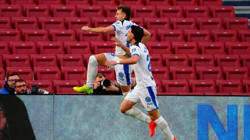 El centrocampista del Alavés adelantó a su equipo a los 40 segundos.