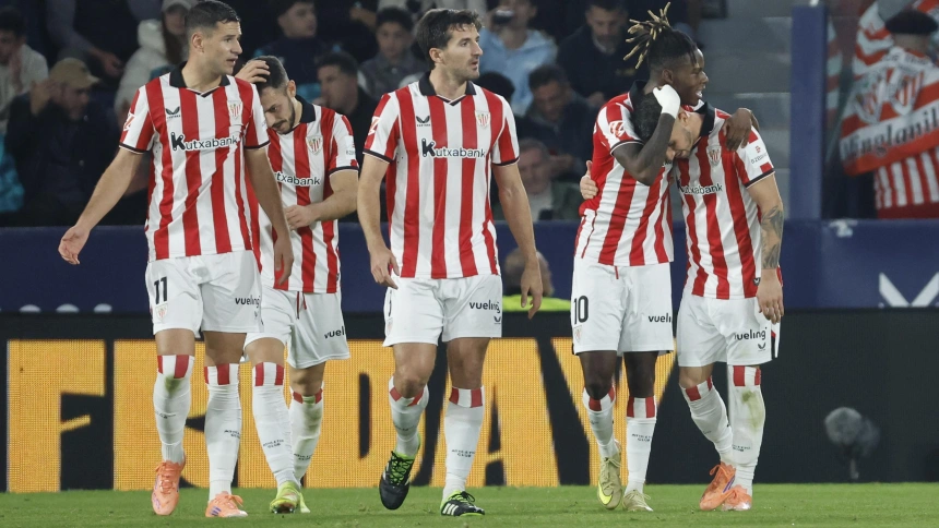 Nico Williams celebra su gol, en el Levante - Athletic
