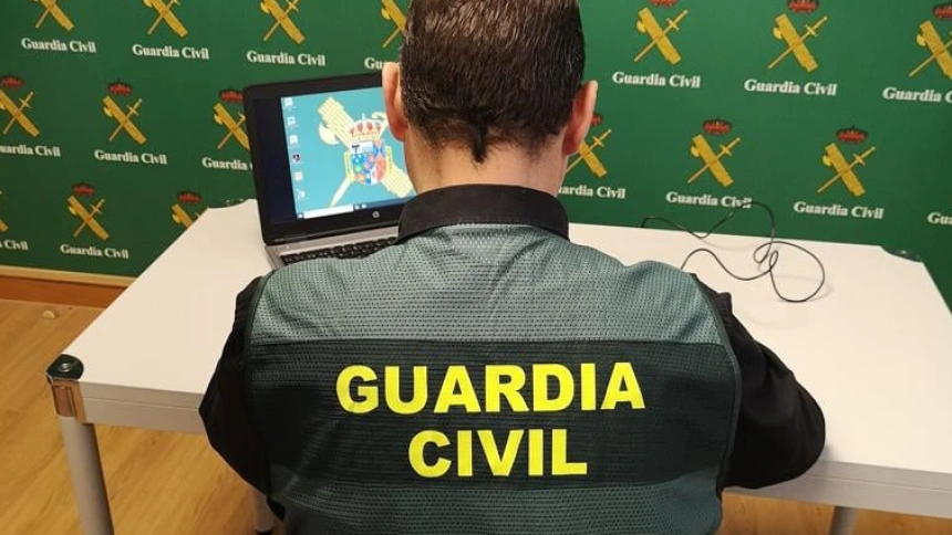 Detienen a dos jóvenes por estafar 6.500 euros con el timo del 'hijo en apuros' y un falso secuestro