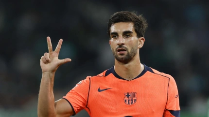 Ferran Torres celebra su 'hat-trick' y el 1-4 del Barcelona contra el Betis