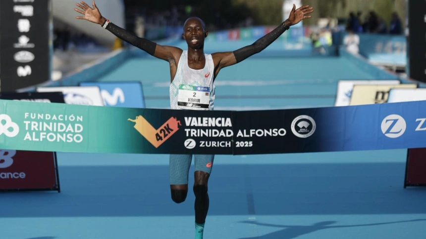 El keniata John Korir se impone con autoridad en Valencia